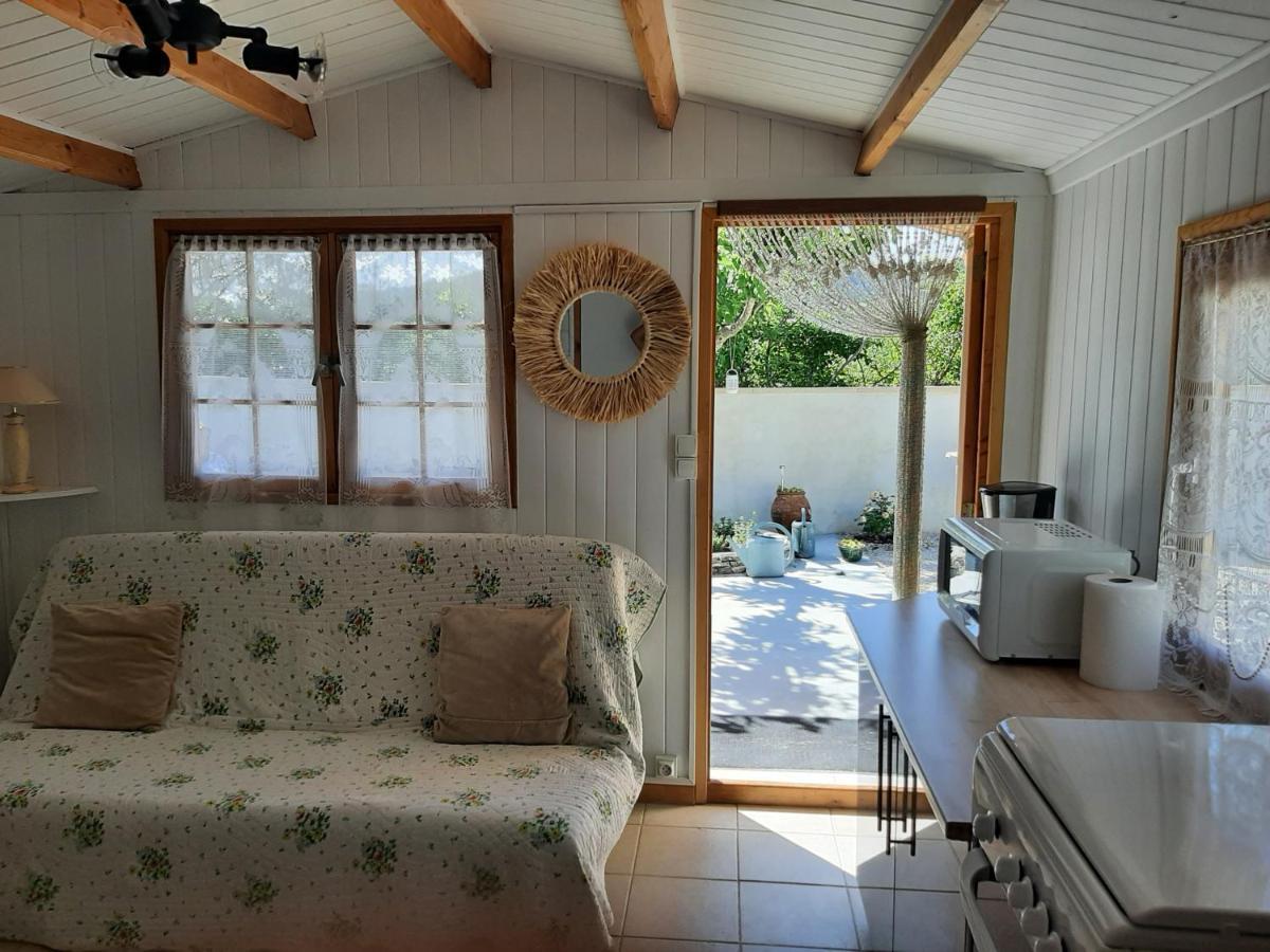Chalet Au Pied Du Mont Ventoux Mormoiron Exterior foto